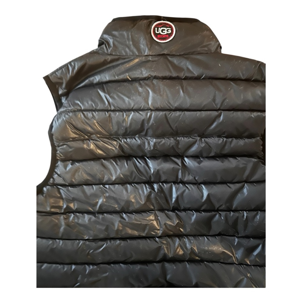UGG NWT Felton water resistant puffer vest